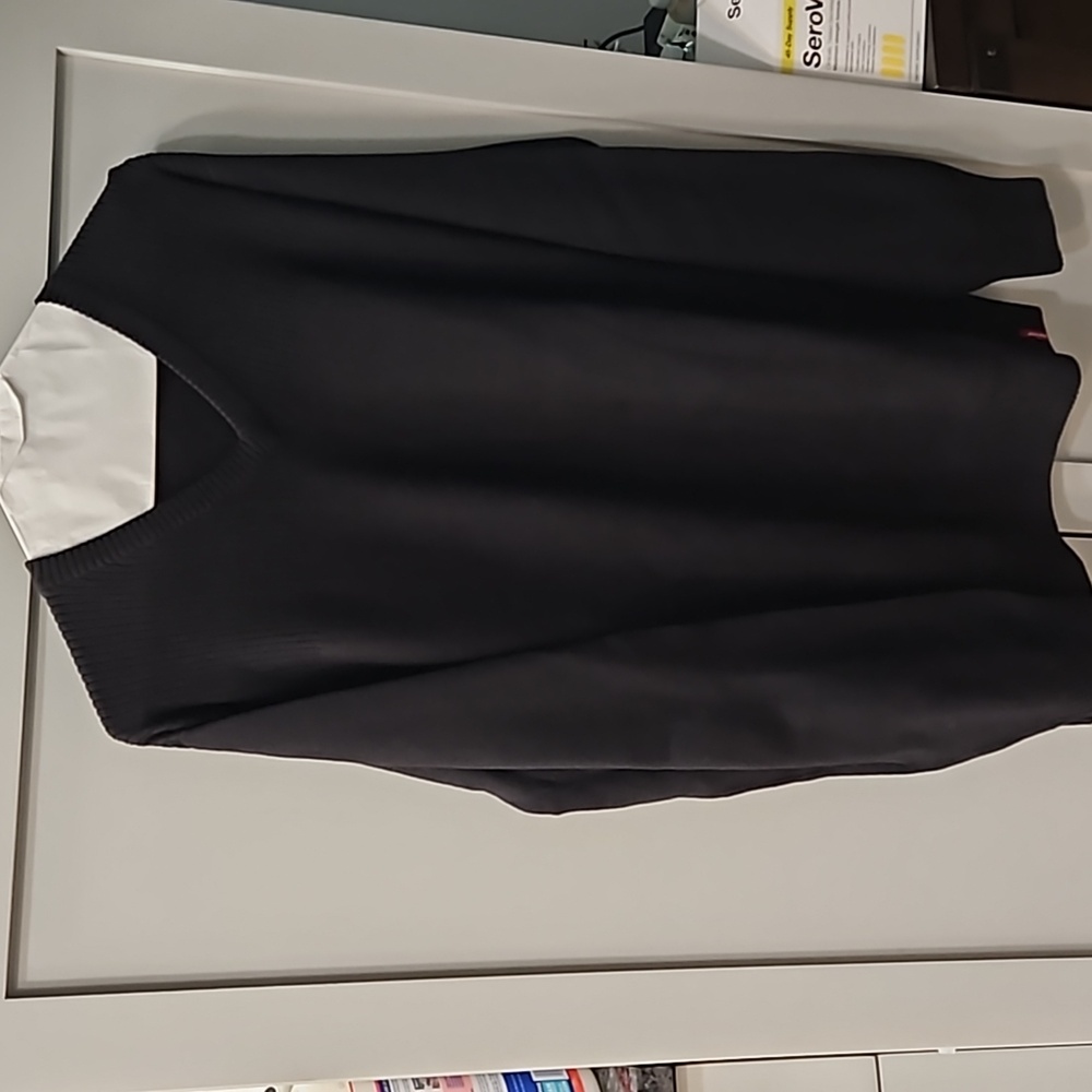Levi's VNeck sweater